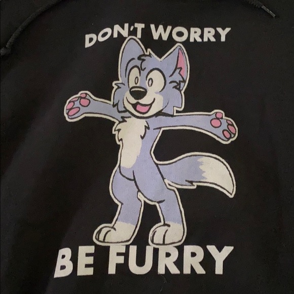 Custom print graphic hoodie - Picture 2 of 8